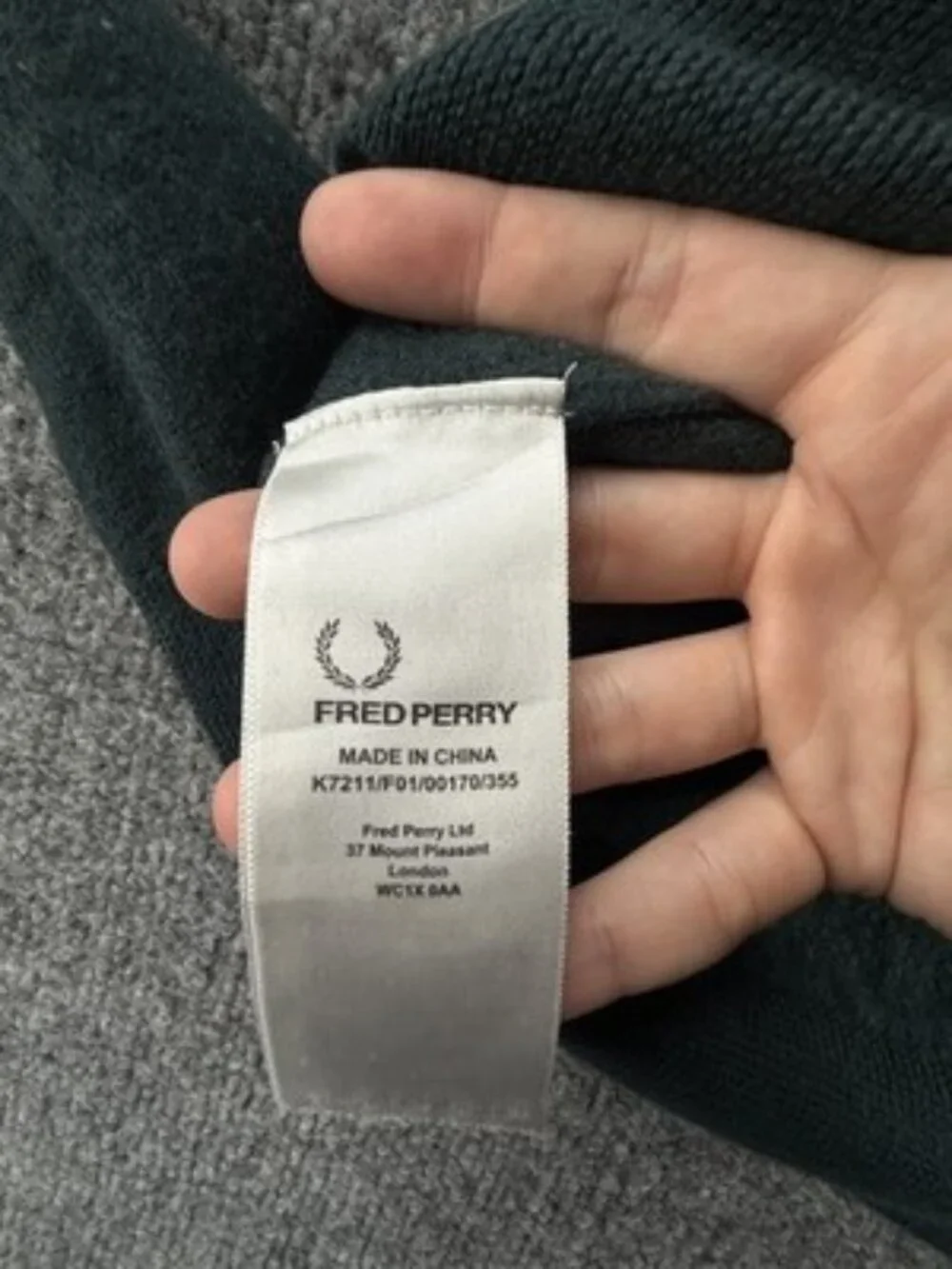 Fred Perry Men Small Pullover Green Crew Neck Wool Logo Sweater Preppy Solid